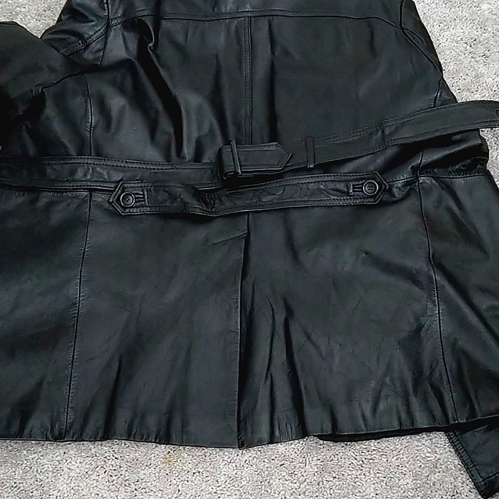 Leather Jacket - Picture 7 of 9